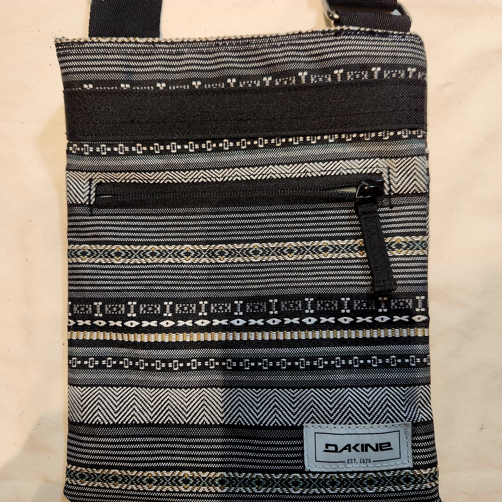 Dakine Black and Ivory Woven Pattern Crossbody Bag